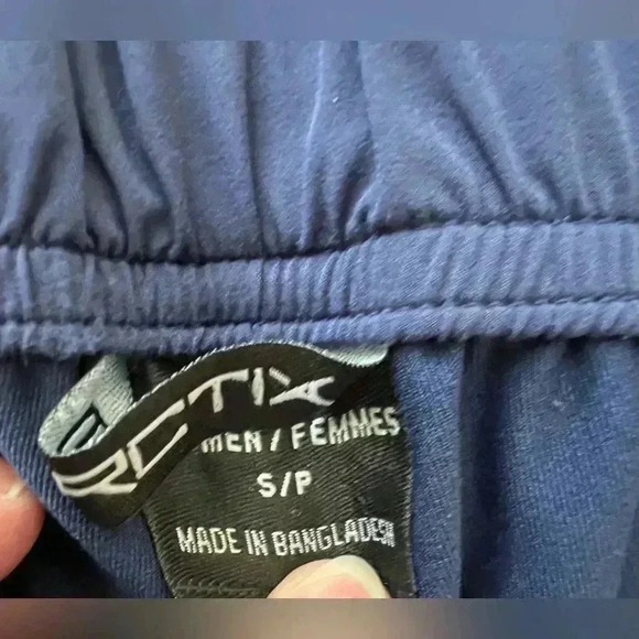 BUNDLE: 2- ARCTIX ladies skorts. Size: S/P. - Picture 15 of 15